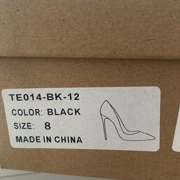 Elisabet Tang Heels, black, US size 8 - Picture 3 of 4